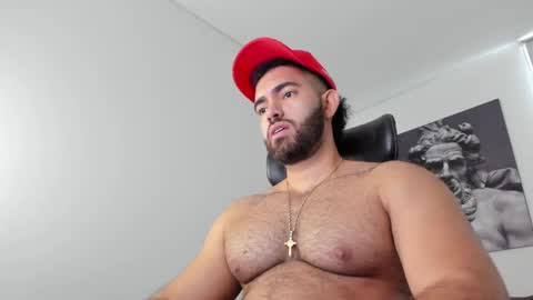 Snapshot of simon_leon01 chatting on 05-28-26, 10:07 simon_leon01 online show from 05-28-26, 10:07