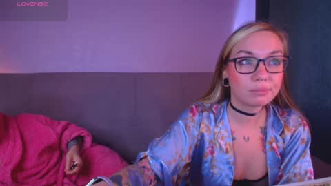 simona_moonshine online show from 03-30-26, 06:47