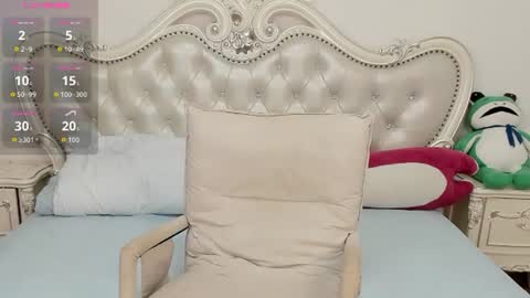 Snapshot of simonastephanie chatting on 07-12-26, 03:14 simonastephanie online show from 07-12-26, 03:14