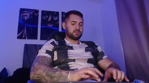 Snapshot of simonbeck chatting on 01-17-25, 09:50 Simon online show from 01-17-25, 09:50