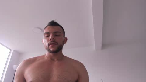 Snapshot of simoncstno chatting on 09-11-25, 10:21 Simn online show from 09-11-25, 10:21