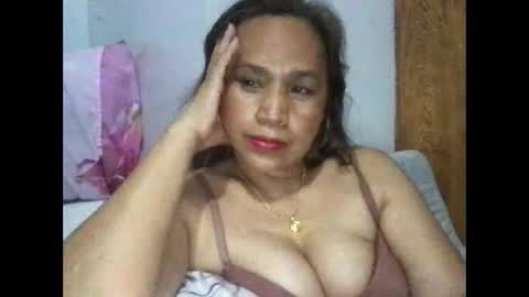 Snapshot of simplecity45 chatting on 01-15-25, 09:13 Carolyn online show from 01-15-25, 09:13