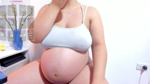 zoe online show from 04-13-26, 06:13