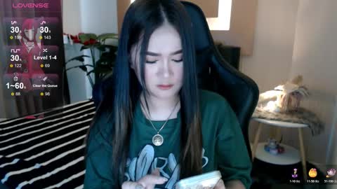 Adrianna Fowler online show from 11-26-25, 12:33