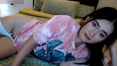 Snapshot of simplykhate chatting on 07-17-26, 02:18 Adrianna Fowler online show from 07-17-26, 02:18