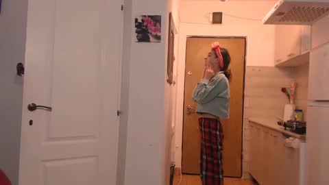 simyhvn online show from 02-19-26, 05:36