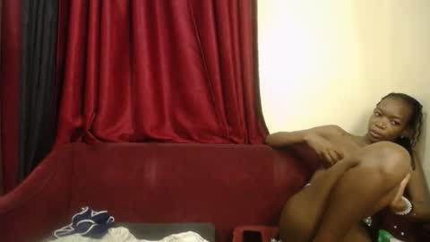 Snapshot of sin_doll chatting on 02-25-26, 08:07 Elsie online show from 02-25-26, 08:07