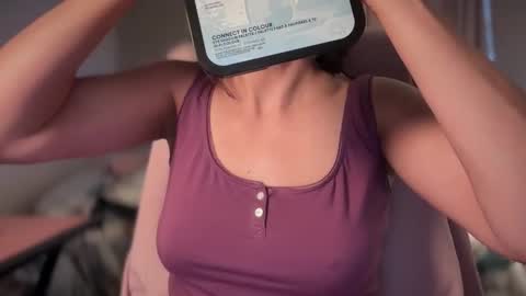 Sindra online show from 10-25-25, 07:08