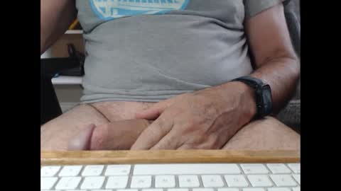 SingleMaleCA online show from 09-14-25, 01:49