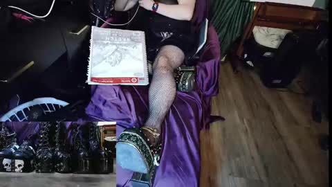 Sinstress hemlock online show from 04-13-26, 04:18