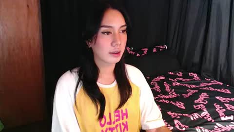 Snapshot of siobe_lee chatting on 06-11-26, 07:39 Siobe online show from 06-11-26, 07:39