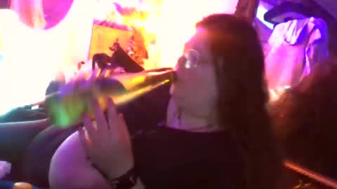 Siofra online show from 09-22-25, 11:45