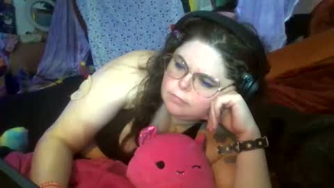 Siofra online show from 04-11-26, 01:21