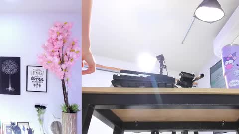 Siouxsie online show from 10-18-25, 11:44