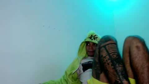 Snapshot of sir_black1 chatting on 12-27-24, 12:18 Sir black online show from 12-27-24, 12:18