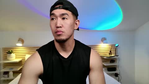 Snapshot of sir_teo chatting on 05-18-26, 03:51 SIR TEO online show from 05-18-26, 03:51