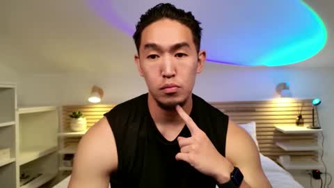 Snapshot of sir_teo chatting on 05-23-26, 02:43 SIR TEO online show from 05-23-26, 02:43