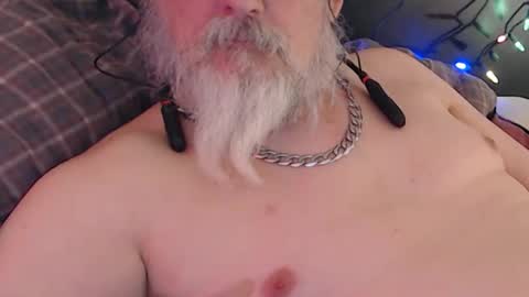 Snapshot of sirbeercan chatting on 02-12-25, 08:27 sir beer can the friendly hermit online show from 02-12-25, 08:27