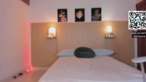 Snapshot of sirenita_xoxo chatting on 09-12-25, 11:10 Sirenita online show from 09-12-25, 11:10