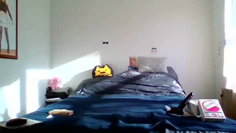 Snapshot of sisi727 chatting on 02-10-25, 08:10 Mermaid of NYC online show from 02-10-25, 08:10