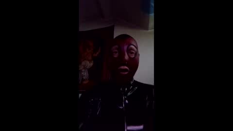 Snapshot of sissybitchzoey chatting on 04-04-26, 10:35 sissybitchzoey online show from 04-04-26, 10:35