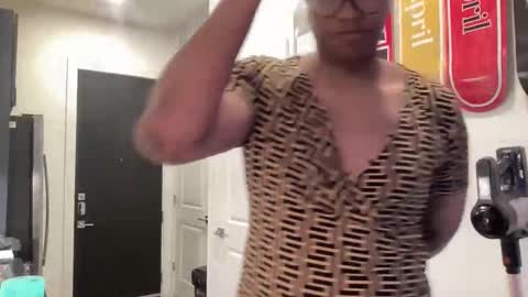 Snapshot of sissyblkgoddess858860 chatting on 02-22-26, 02:13 Sissyblkgoddess online show from 02-22-26, 02:13