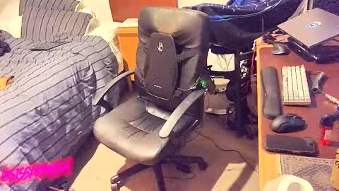 Snapshot of sissycdmish chatting on 02-20-25, 04:57 SissyCDMish online show from 02-20-25, 04:57