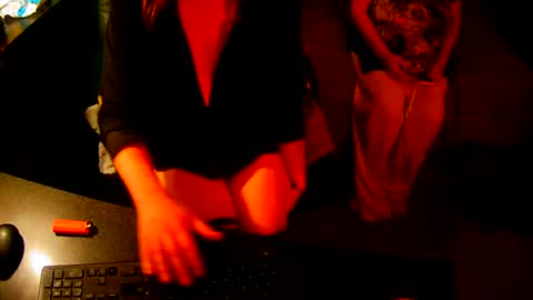 red online show from 09-27-25, 01:27