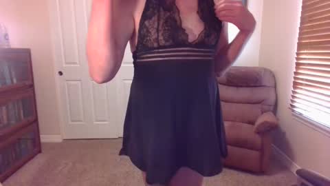 Snapshot of sissywanker chatting on 02-09-25, 08:45 Kendra online show from 02-09-25, 08:45