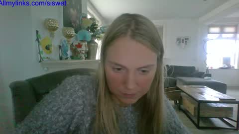Elise online show from 11-24-25, 10:59
