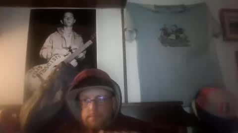 Snapshot of situationallefty chatting on 11-01-25, 06:26 Situational Lefty online show from 11-01-25, 06:26