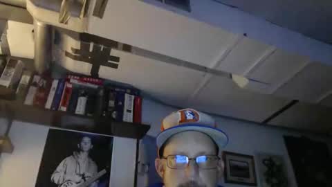 Snapshot of situationallefty chatting on 11-29-25, 05:54 Situational Lefty online show from 11-29-25, 05:54