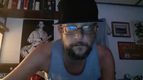 Snapshot of situationallefty chatting on 12-20-25, 07:48 Situational Lefty online show from 12-20-25, 07:48