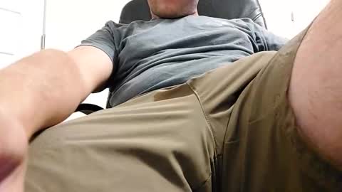 Snapshot of sixinchsolo chatting on 10-24-25, 04:53 sixinchsolo online show from 10-24-25, 04:53