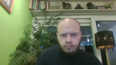 sixten19795 online show from 12-18-25, 07:47