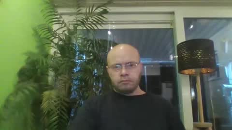 sixten19795 online show from 01-14-26, 07:47