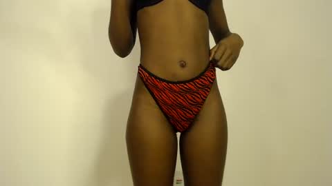 Snapshot of sizzly_ass chatting on 06-14-26, 03:03 sizzly_ass online show from 06-14-26, 03:03