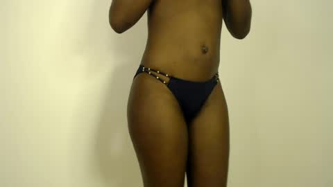 Snapshot of sizzly_ass chatting on 07-06-26, 10:23 sizzly_ass online show from 07-06-26, 10:23