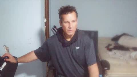 Snapshot of sizzzlenomics chatting on 10-25-25, 10:34 SIZZZLENOMICS online show from 10-25-25, 10:34