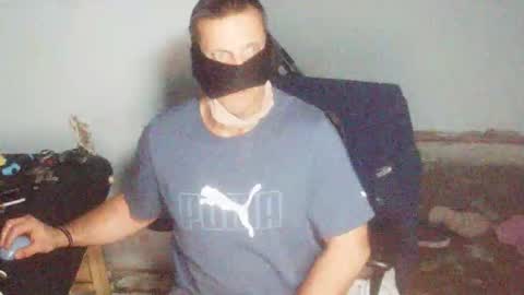 Snapshot of sizzzlenomics chatting on 11-18-25, 06:07 SIZZZLENOMICS online show from 11-18-25, 06:07