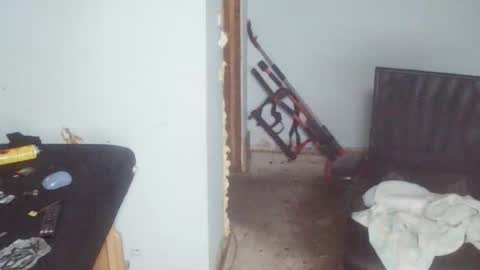 Snapshot of sizzzlenomics chatting on 11-19-25, 06:13 SIZZZLENOMICS online show from 11-19-25, 06:13