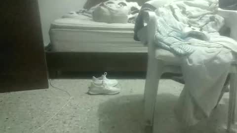 Snapshot of skanky_little_dolls chatting on 01-07-26, 07:22 skanky_little_dolls online show from 01-07-26, 07:22