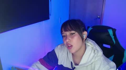 Alice online show from 04-21-26, 02:51