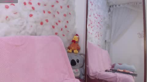 Snapshot of skarletjhonson_ chatting on 03-04-25, 09:29 Skarlet online show from 03-04-25, 09:29