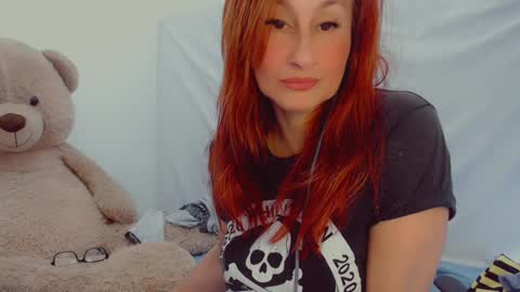 Snapshot of skarlett2072 chatting on 02-01-25, 06:40 Arlett online show from 02-01-25, 06:40