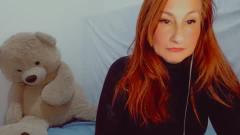 Snapshot of skarlett2072 chatting on 02-21-25, 12:38 Arlett online show from 02-21-25, 12:38