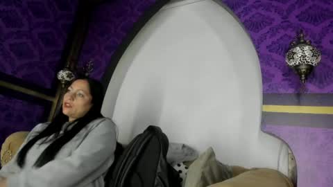 skarlettbarnes online show from 05-13-26, 11:51
