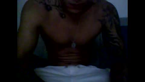 Snapshot of skater19xxx chatting on 01-19-25, 05:26 miguel online show from 01-19-25, 05:26