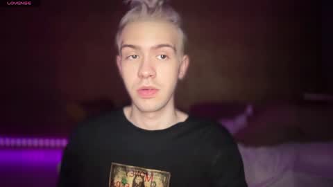 Snapshot of skibatryanka chatting on 05-26-26, 10:39 SKIBA online show from 05-26-26, 10:39