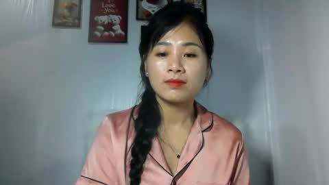 Snapshot of skie1111 chatting on 06-07-26, 11:52 Shie online show from 06-07-26, 11:52